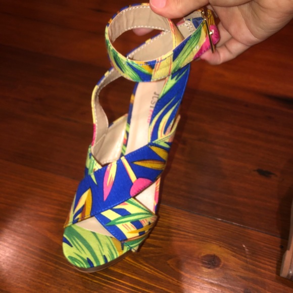 Floral Heels - Picture 3 of 5